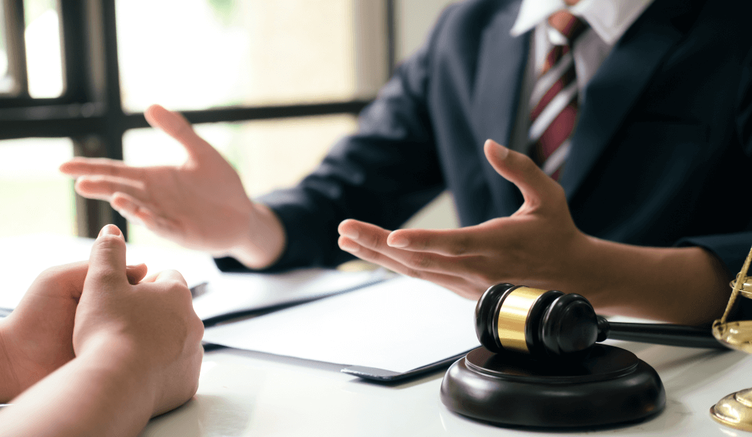 What Are the Benefits of Hiring a Lawyer with Litigation Experience?